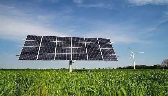 10倍營收懸殊，